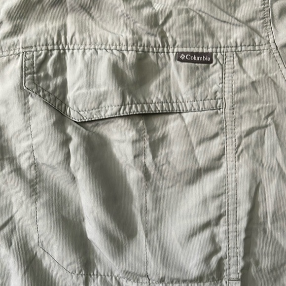 EUC Men’s Light Gray Omni-Shade Columbia Button Down Polo Size XL - Picture 3 of 8